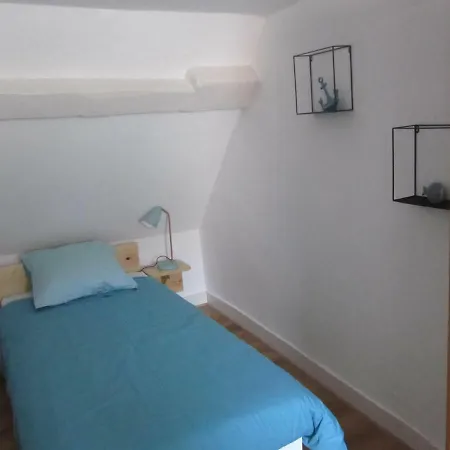 La Maison D'hautefeuille Holiday home *